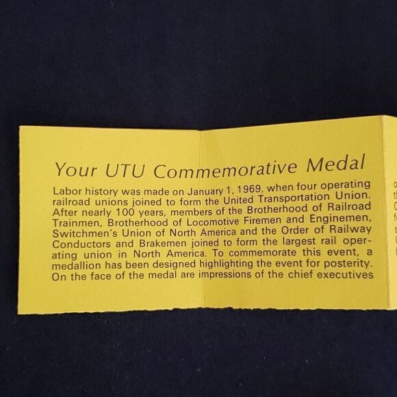 Vintage UTU Commemorative Medallion - Dated 1969 - Picture 6 of 9